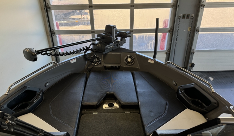 2025 SKEETER SOLERA 189 full