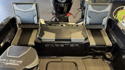 2025 SKEETER WXR2060F full