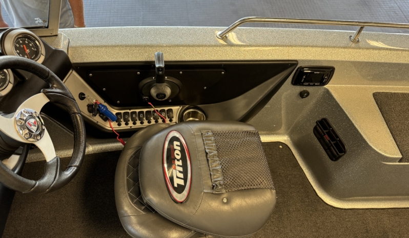 2018 TRITON 186 FISHHUNTER full