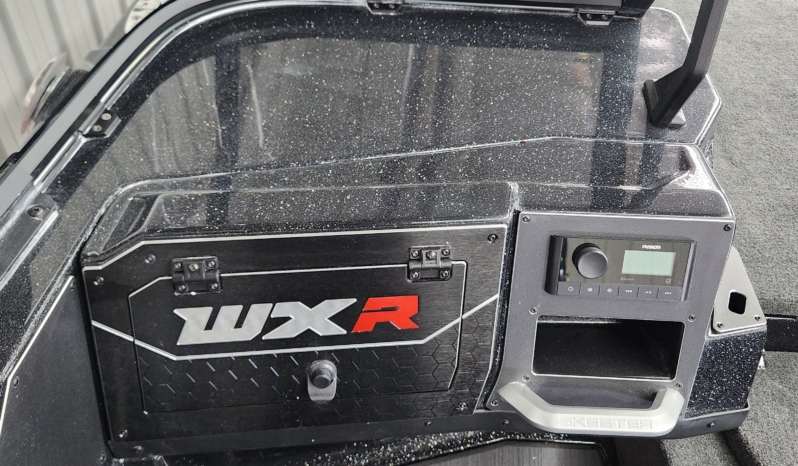 2025 SKEETER WXR2060F full
