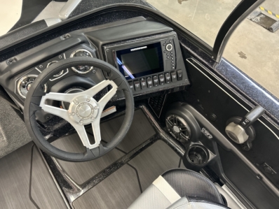 2025 SKEETER SOLERA 205 full