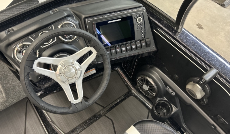 2025 SKEETER SOLERA 205 full