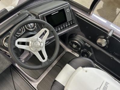 2025 SKEETER SOLERA 189 full