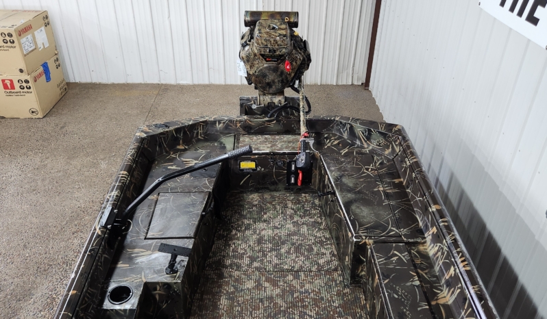 2017 EXCEL 1854 SHALLOW WATER full