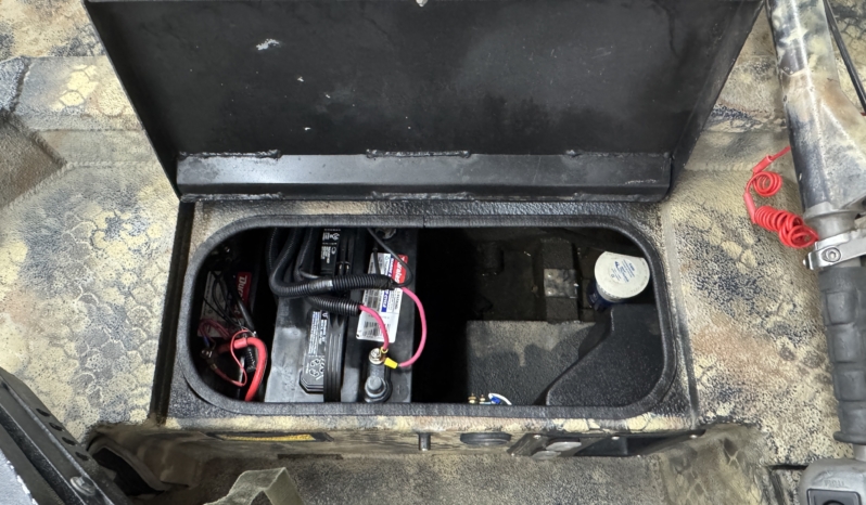 2019 EXCEL 1751 SHALLOW WATER full