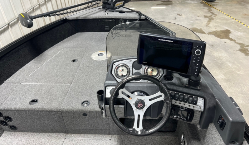2018 ALUMACRAFT 165 COMPETITOR full