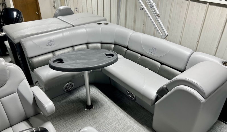 2017 MISTY HARBOR 2285 full