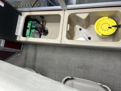 2018 SUN TRACKER SPTF22 full