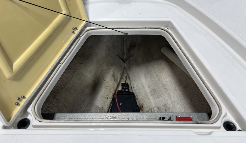 1999 HEWES BONEFISHER full