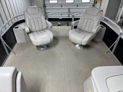 2014 BENNINGTON 24SFX