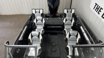 2025 SKEETER SOLERA 189 full