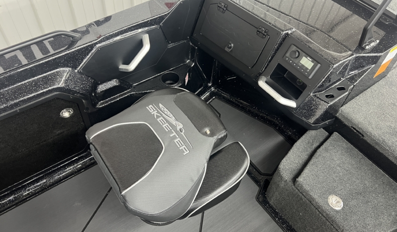 2026 SKEETER WXR1910F full