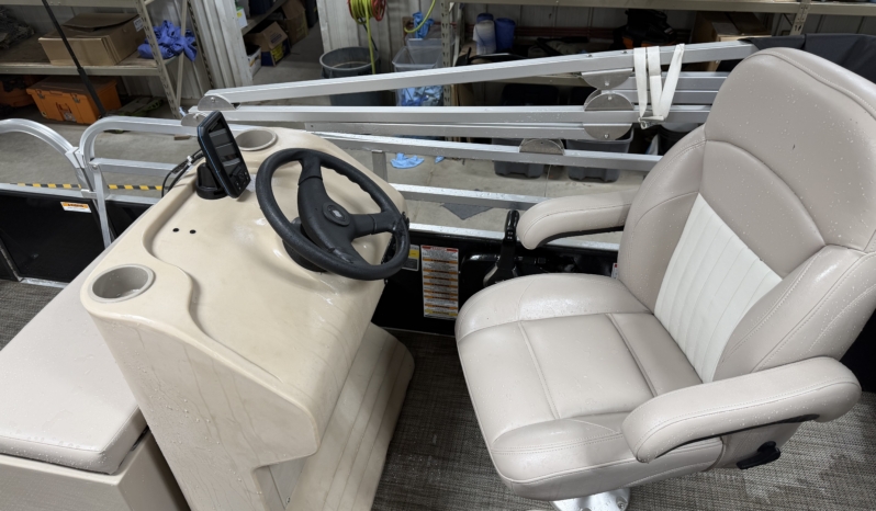2025 TMC 1500F PONTOON full