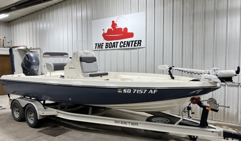 2019 SKEETER SX210 BAY full