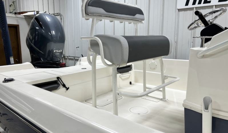 2019 SKEETER SX210 BAY full