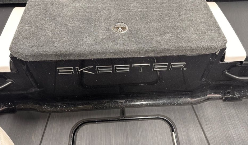 2027 SKEETER WXR2060F full