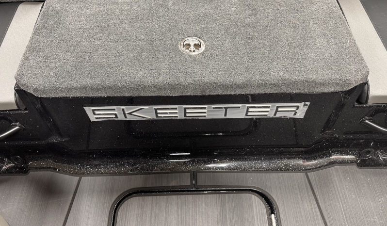 2027 SKEETER WXR2060F full
