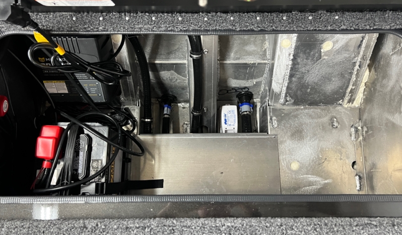 2027 VEXUS AVX1880 full