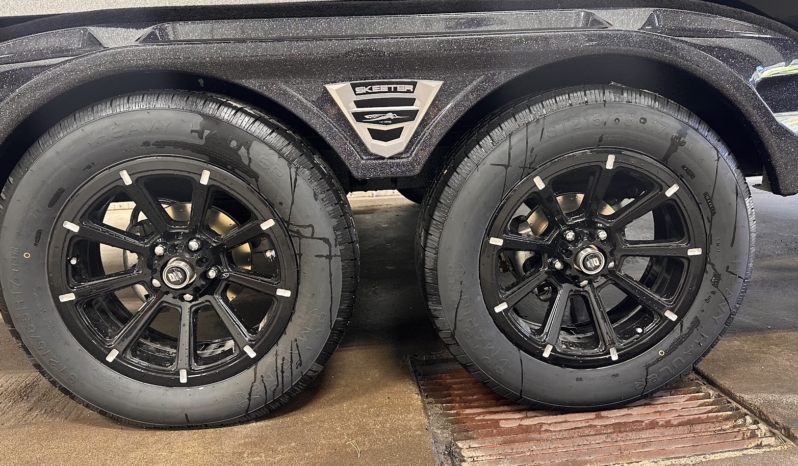 2027 SKEETER WXR2060F full