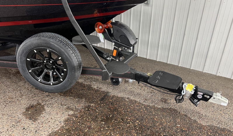 2027 SKEETER WXR1910F full