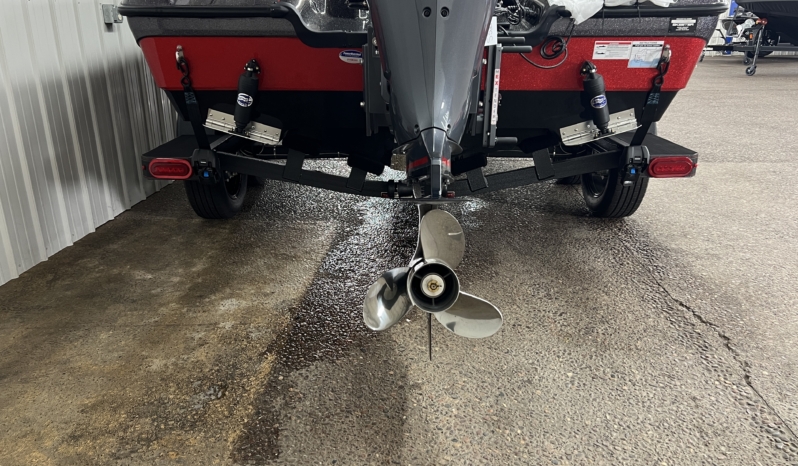 2027 SKEETER WXR1910F full
