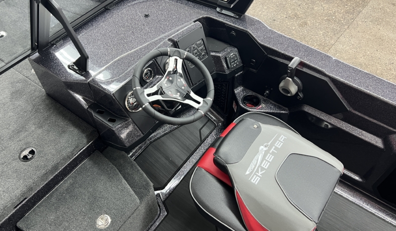 2027 SKEETER WXR1910F full