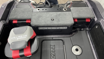 2027 SKEETER WXR1910F full