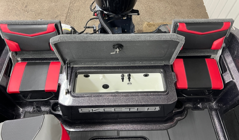2027 SKEETER WXR1910F full
