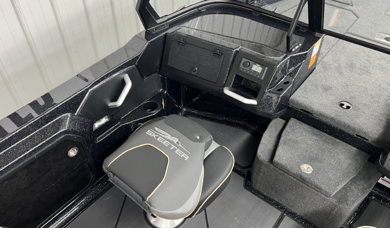2027 SKEETER WXR1910F full