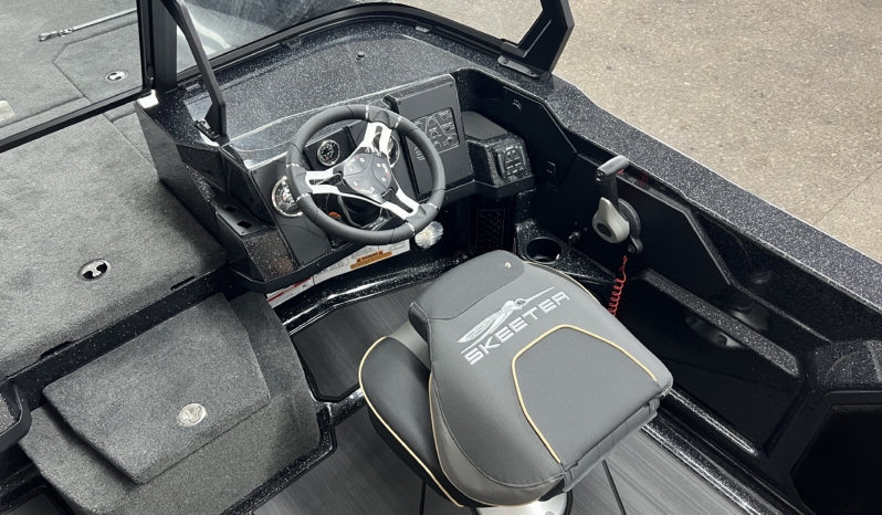 2027 SKEETER WXR1910F full
