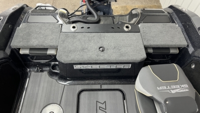 2027 SKEETER WXR1910F full