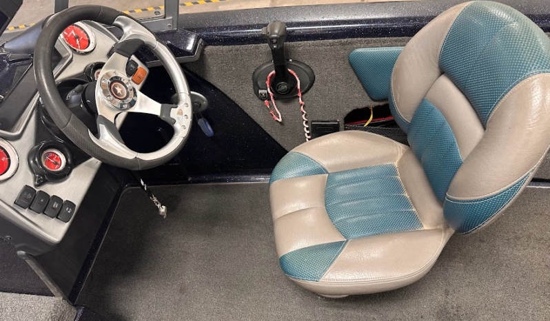 2012 STRATOS 385XF full