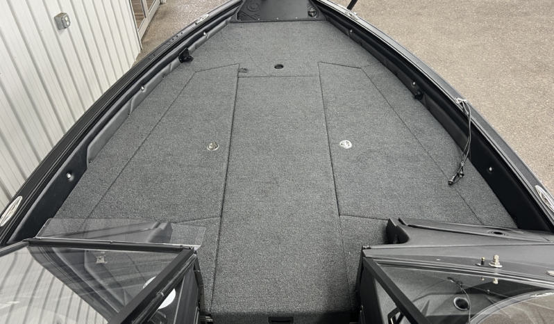 2025 FINVAL 685 FISH PRO full