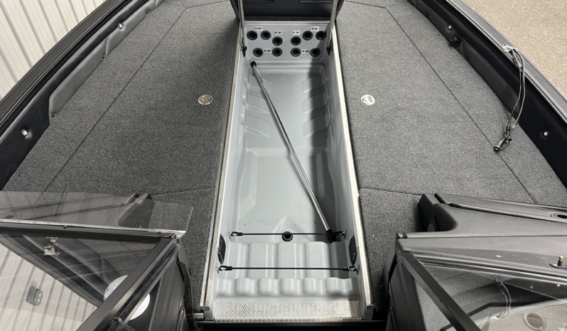 2025 FINVAL 685 FISH PRO full