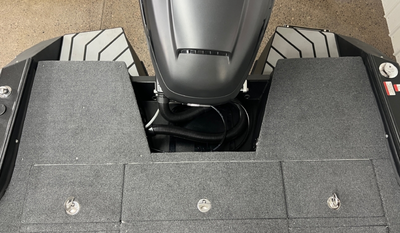 2025 FINVAL 685 FISH PRO full