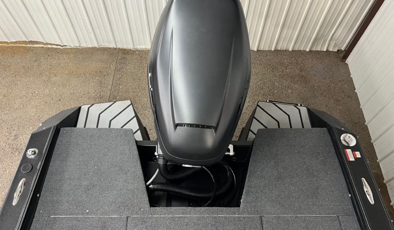 2025 FINVAL 685 FISH PRO full