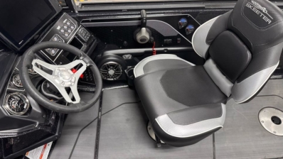 2025 SKEETER WX1910 full